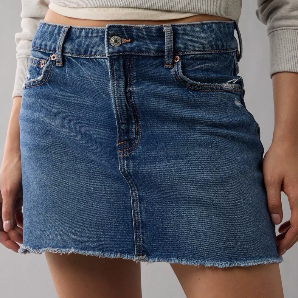 American Eagle Like New Denim Mini Skirt - Stretchy - Size 10